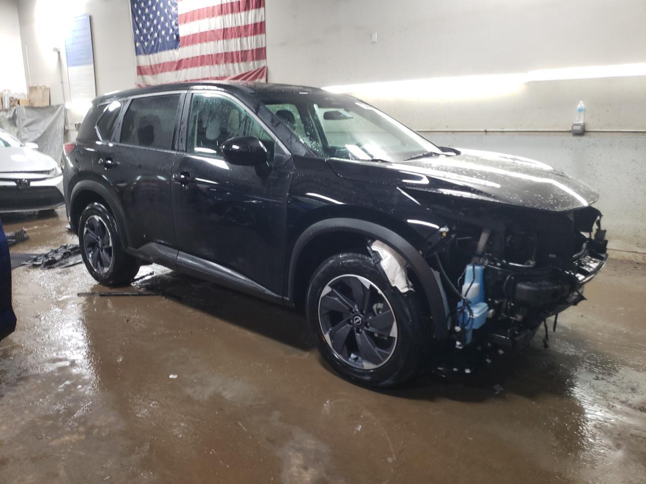 2024 NISSAN ROGUE SV - Image 4