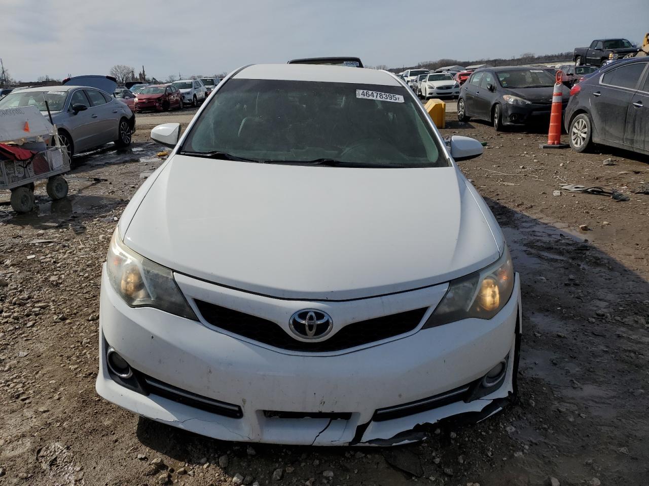 2014 TOYOTA CAMRY L - Фото 5