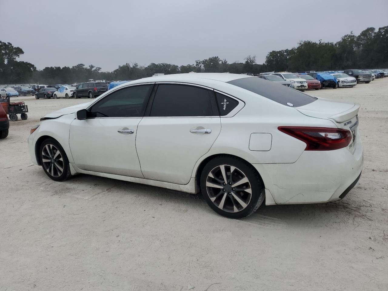 2017 NISSAN ALTIMA 2.5 - Фото 2