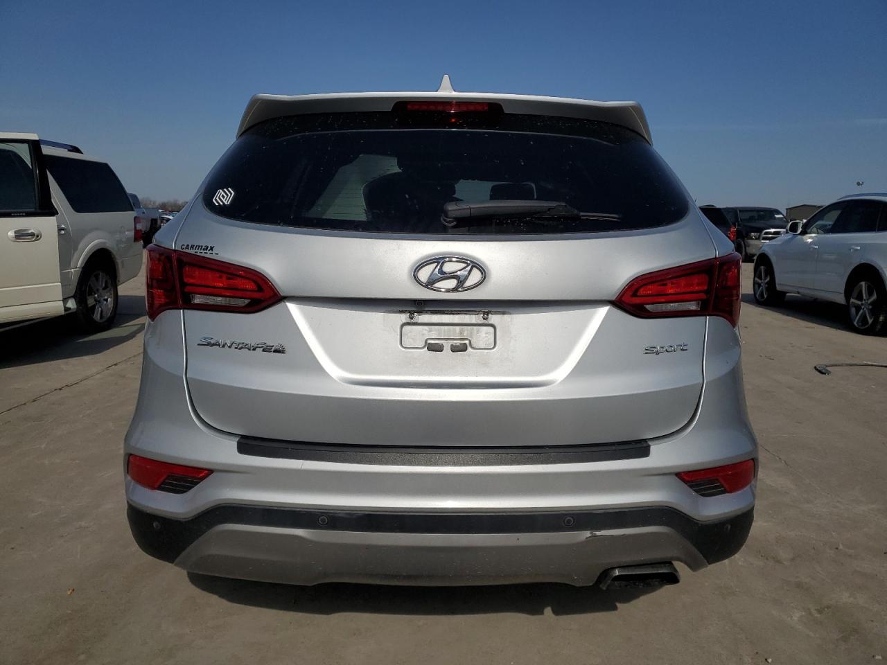 2017 HYUNDAI SANTA FE S - Image 6