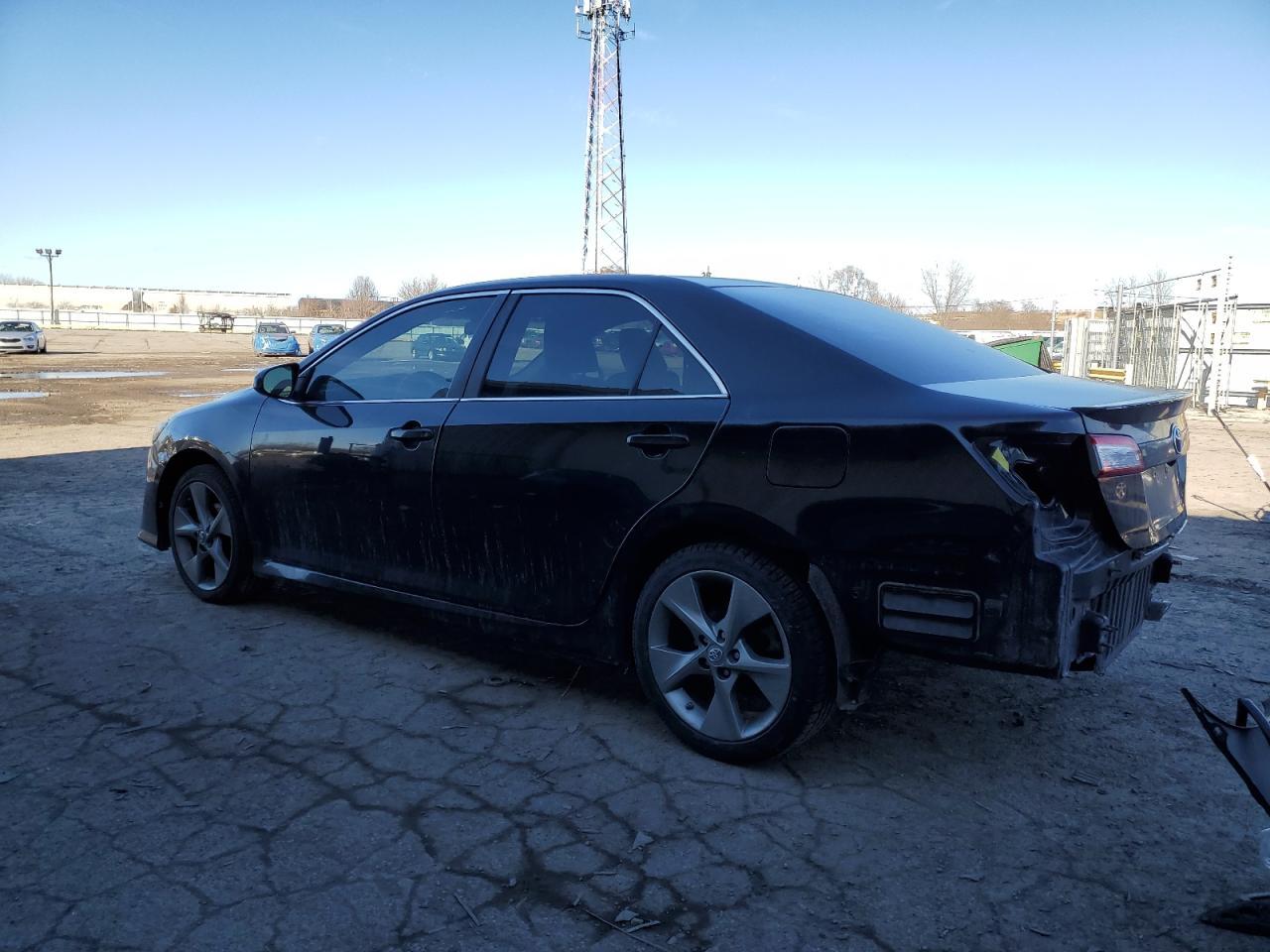 2014 TOYOTA CAMRY L - Image 2