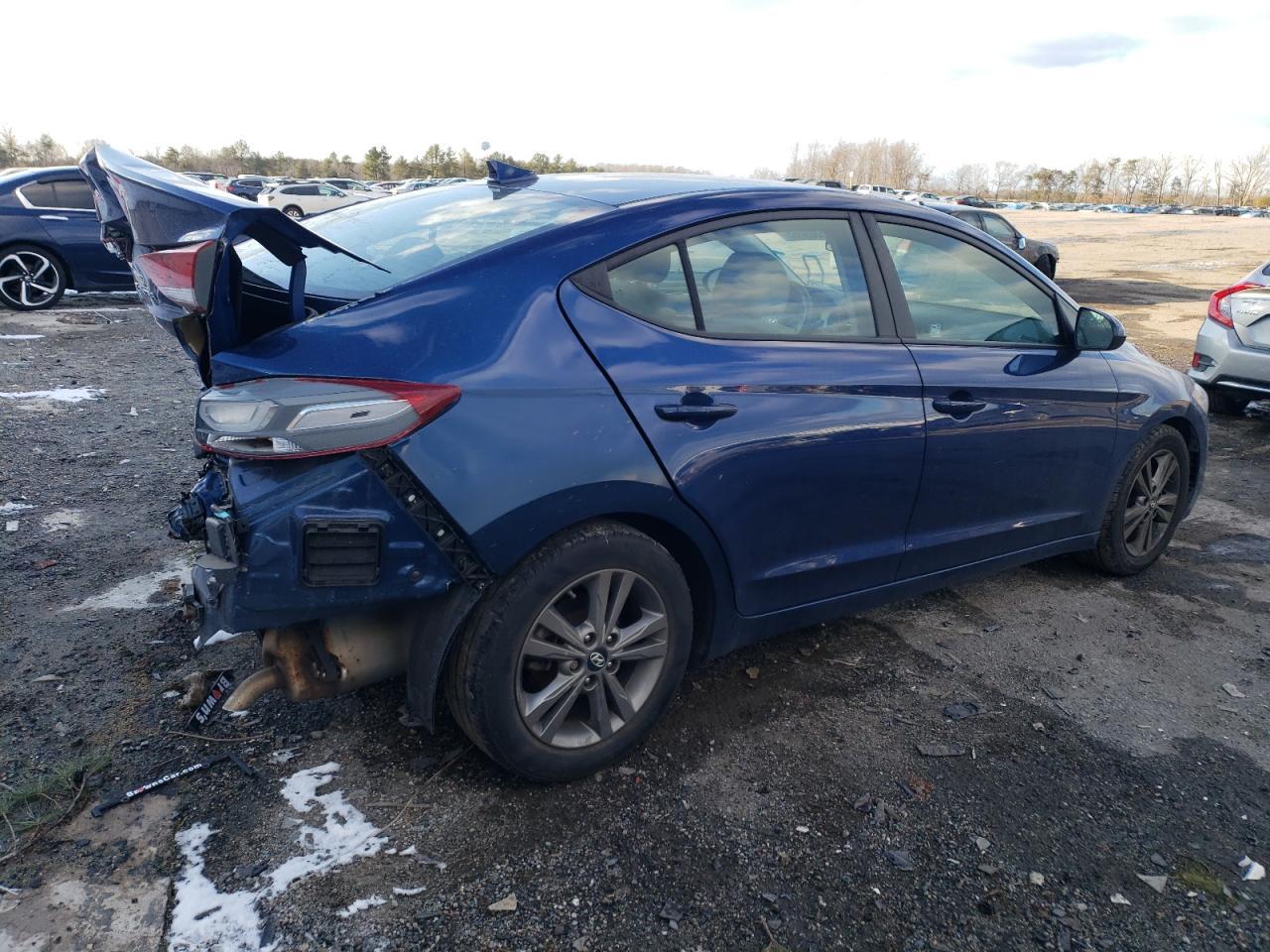 2018 HYUNDAI ELANTRA SE - Image 3