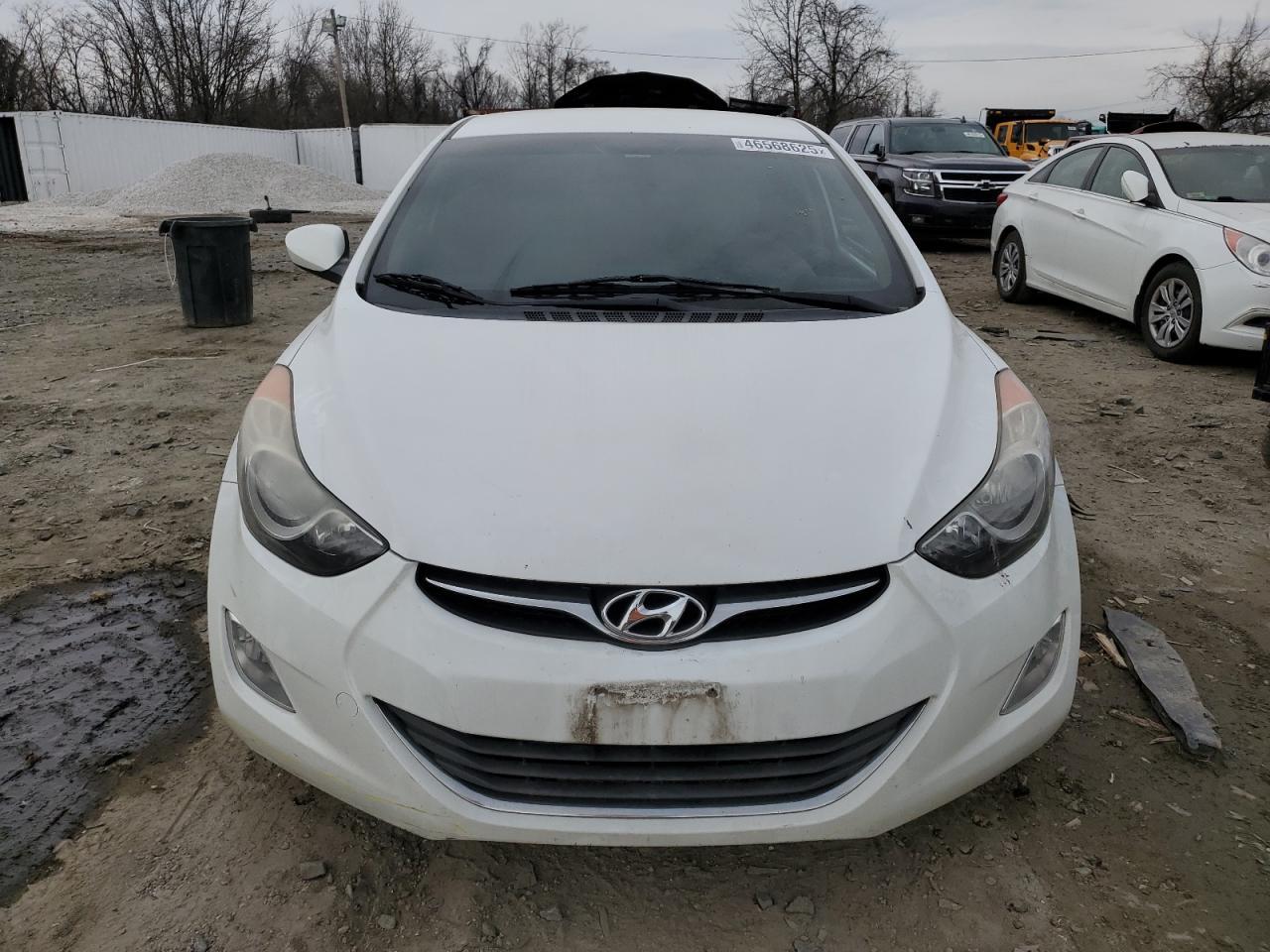 2013 HYUNDAI ELANTRA GL - Image 5