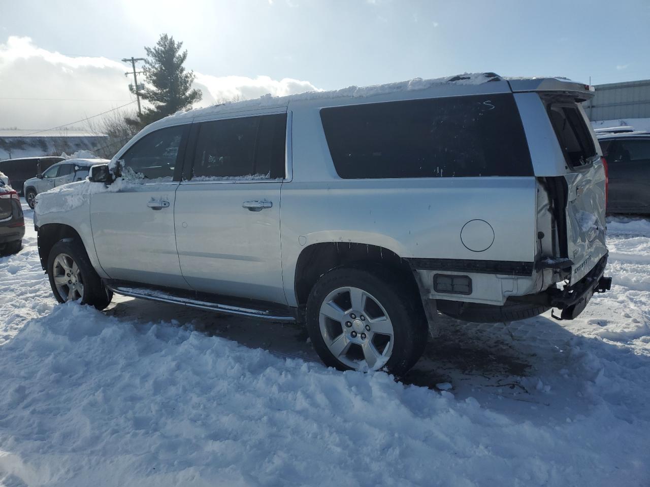 2017 CHEVROLET SUBURBAN K - Фото 2