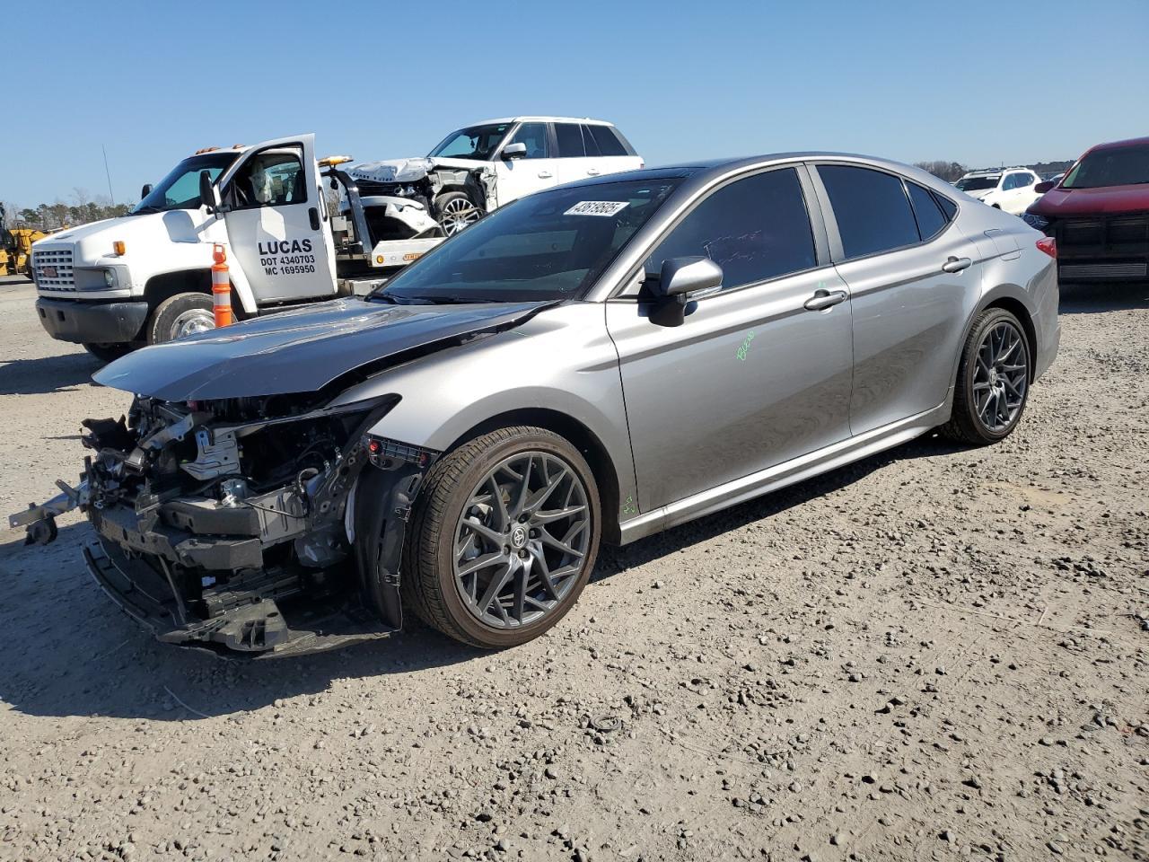 2025 TOYOTA CAMRY XSE