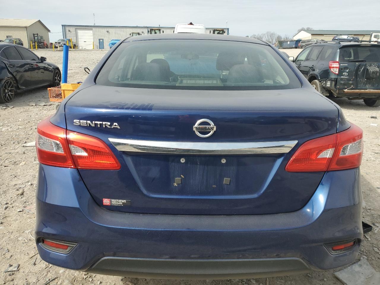 2017 NISSAN SENTRA S - Фото 6