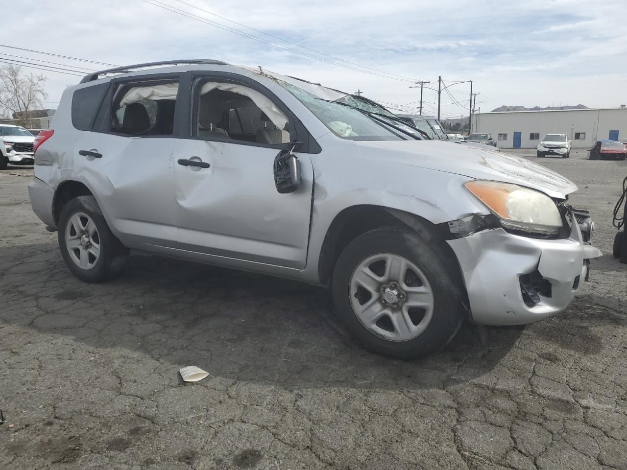 2011 TOYOTA RAV4 - Image 4
