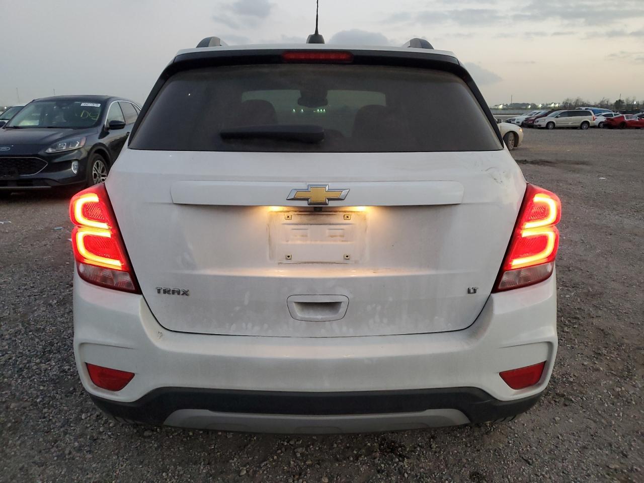 2019 CHEVROLET TRAX 1LT - Фото 6