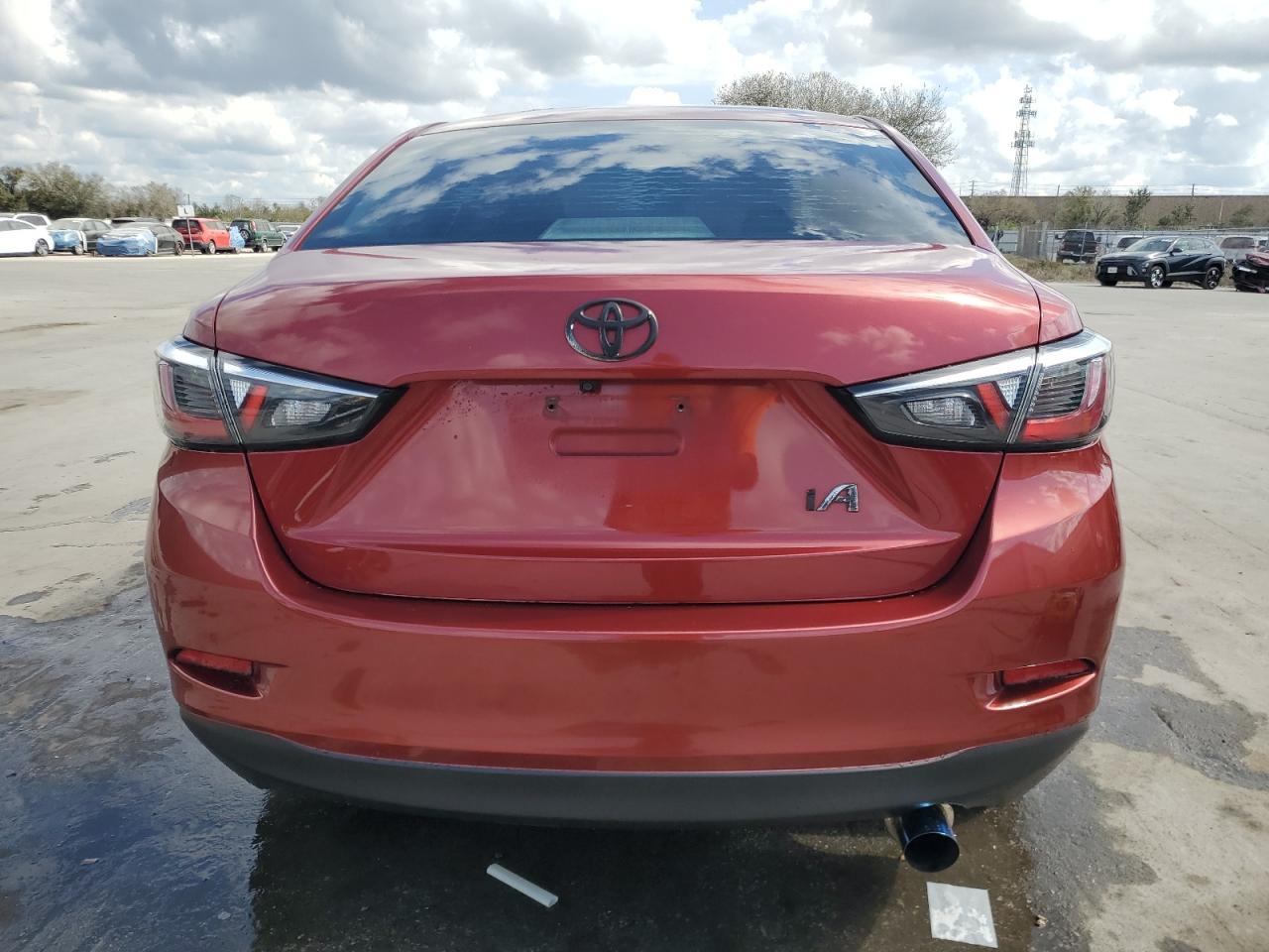 2017 TOYOTA YARIS IA - Фото 6