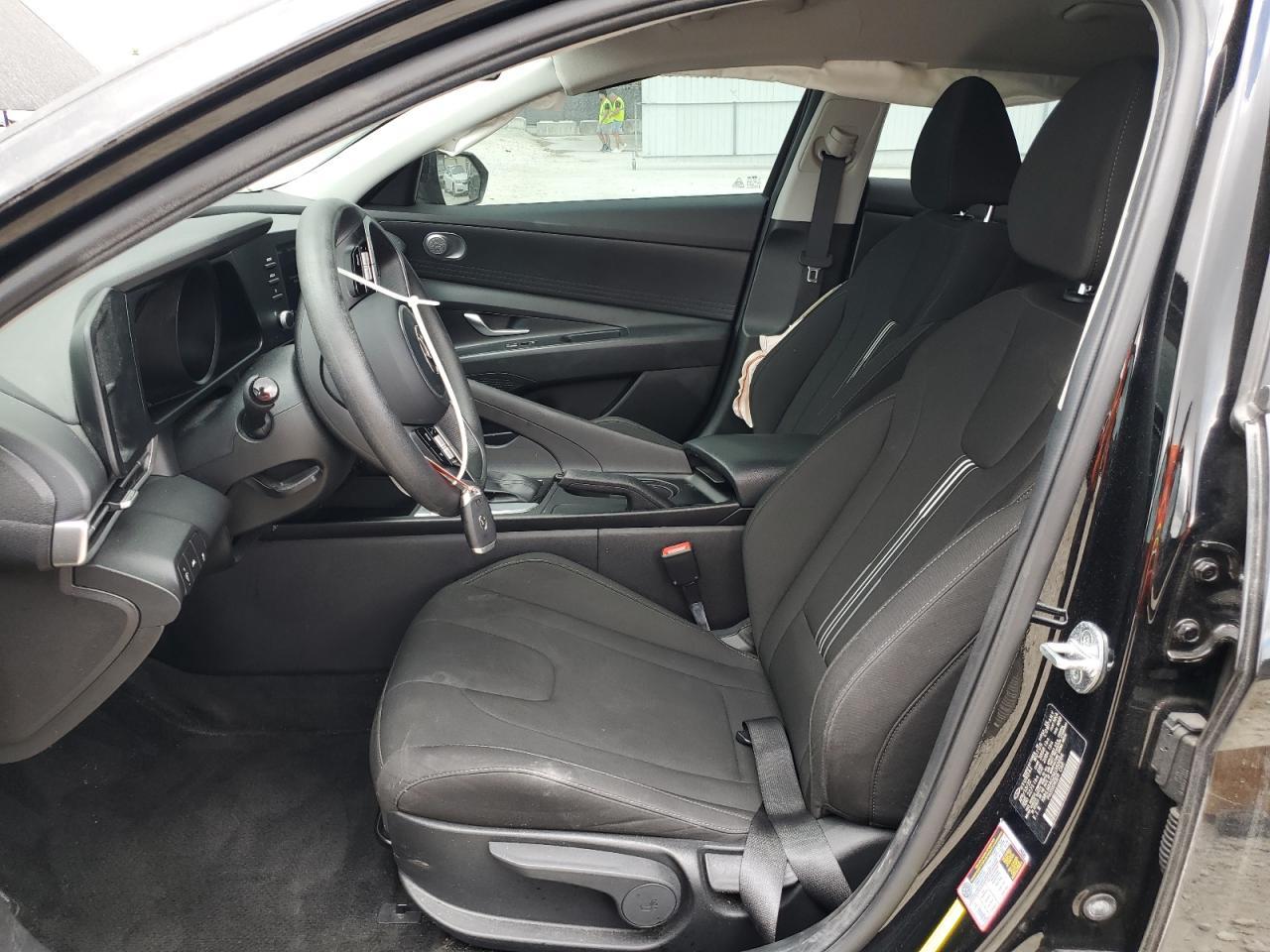 2022 HYUNDAI ELANTRA SE - Фото 7