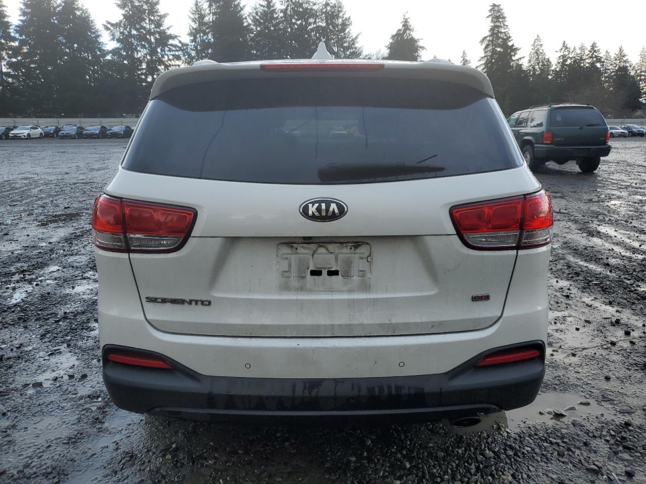 2016 KIA SORENTO LX - Image 6