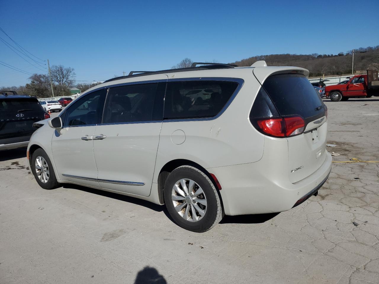 2017 CHRYSLER PACIFICA T - Image 2