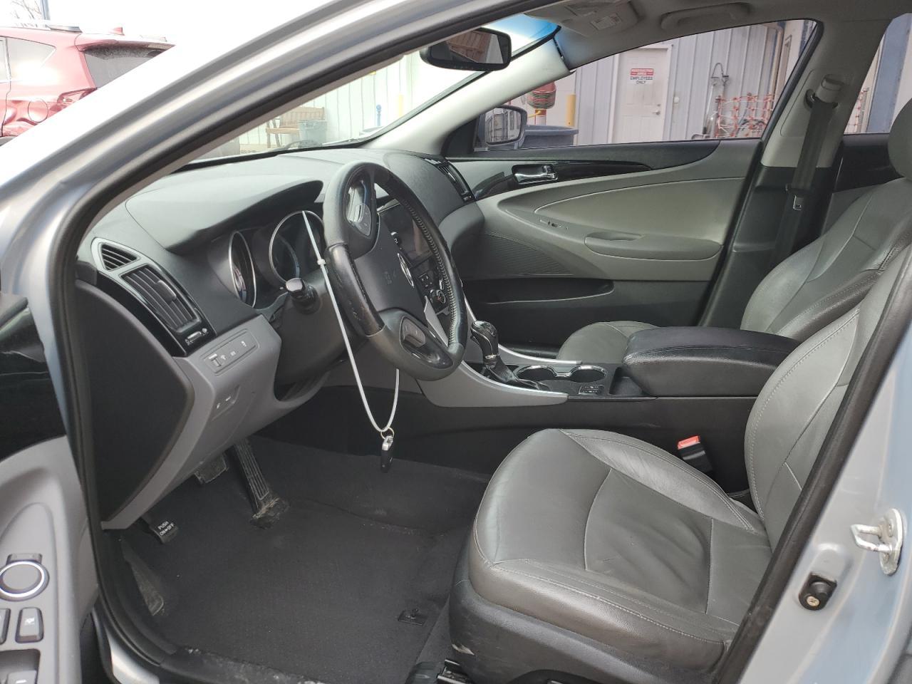 2011 HYUNDAI SONATA SE - Image 7