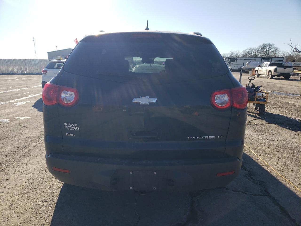 2012 CHEVROLET TRAVERSE L - Image 6