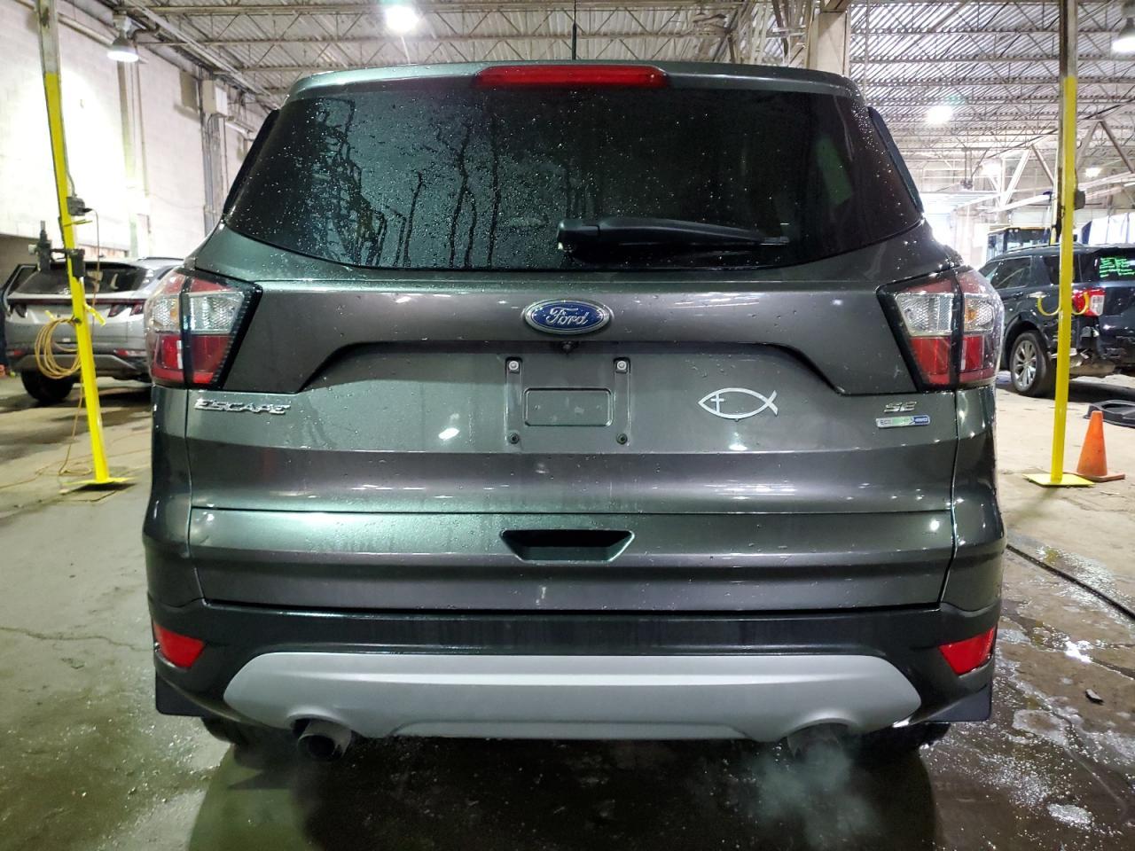 2017 FORD ESCAPE SE - Image 6