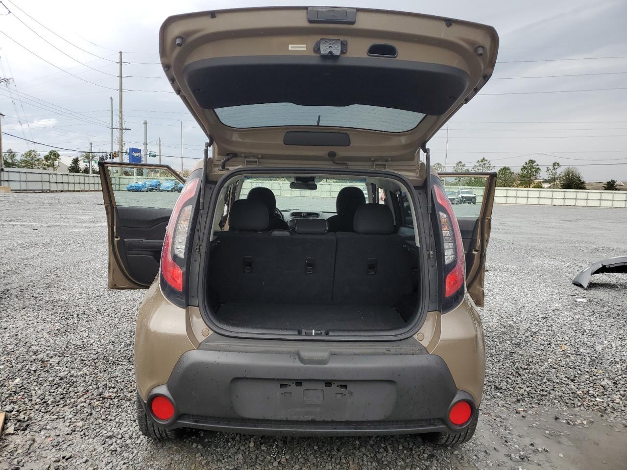 2014 KIA SOUL + - Image 6
