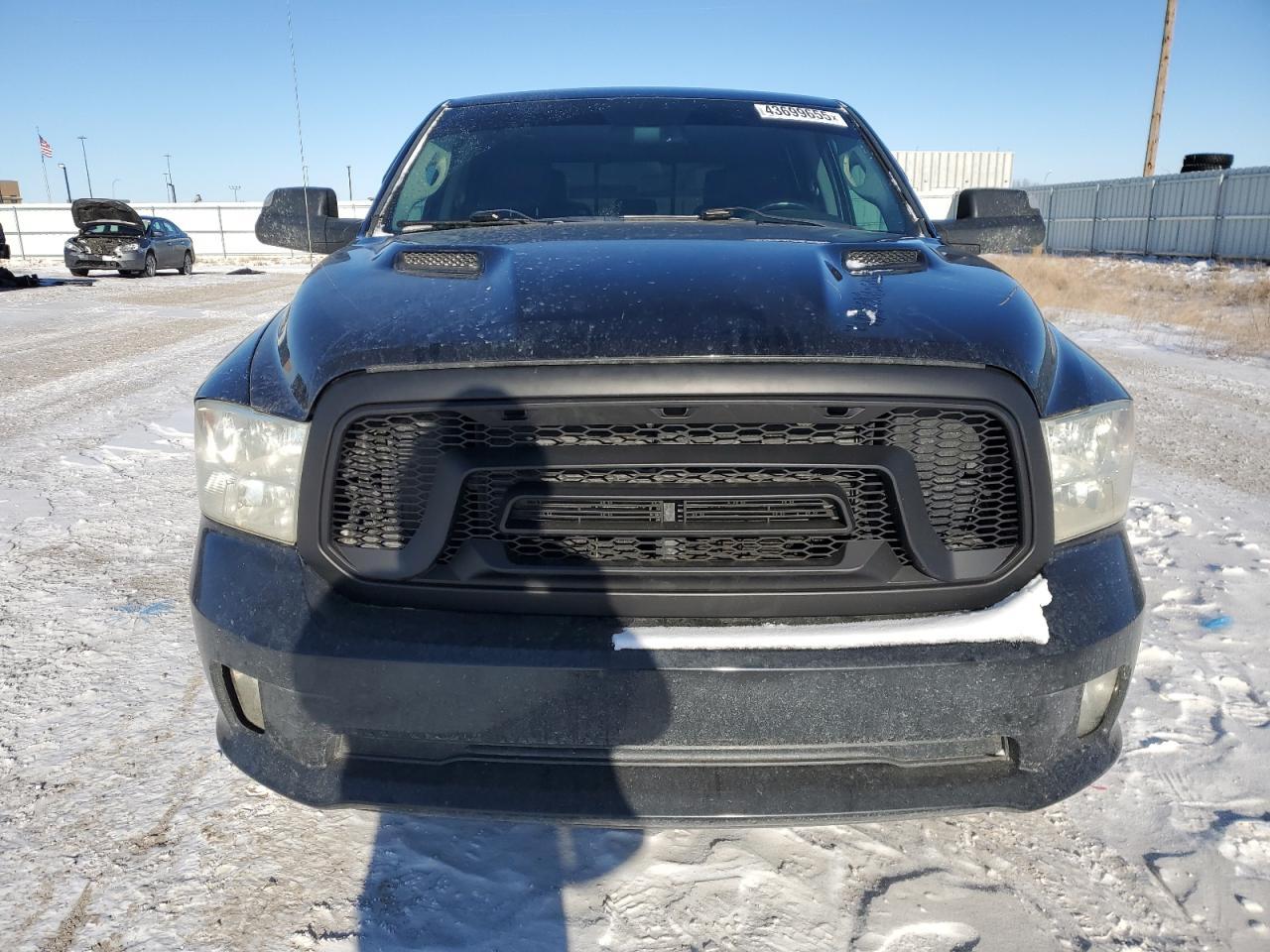 2015 RAM 1500 SPORT - Image 5