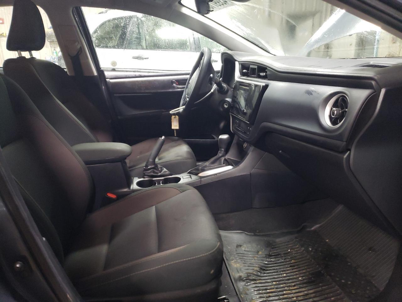 2018 TOYOTA COROLLA L - Image 7
