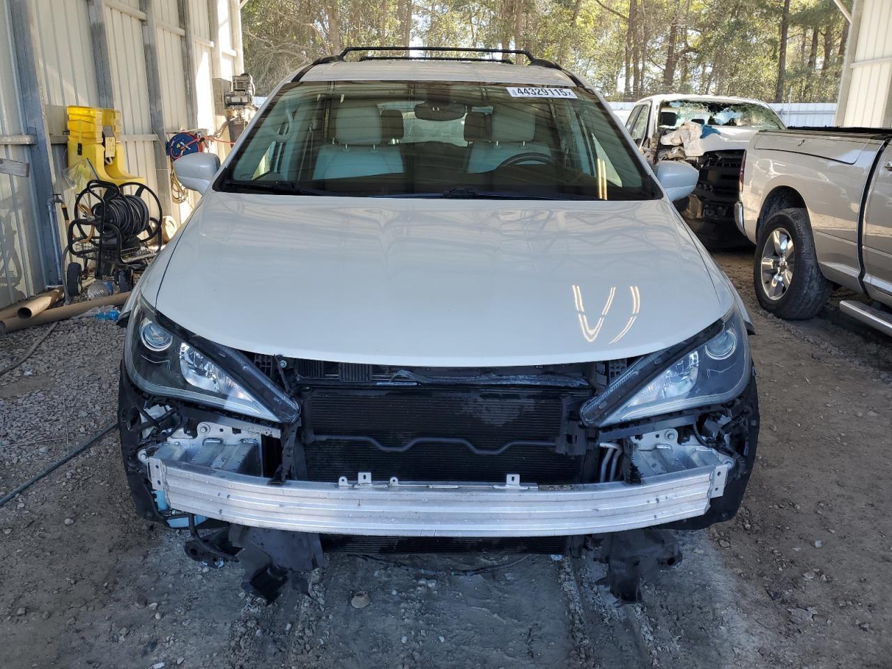 2017 CHRYSLER PACIFICA T - Фото 5