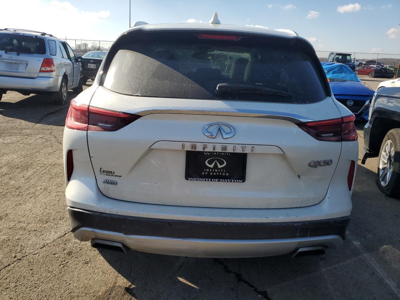 2019 INFINITI QX50 ESSEN - Image 6