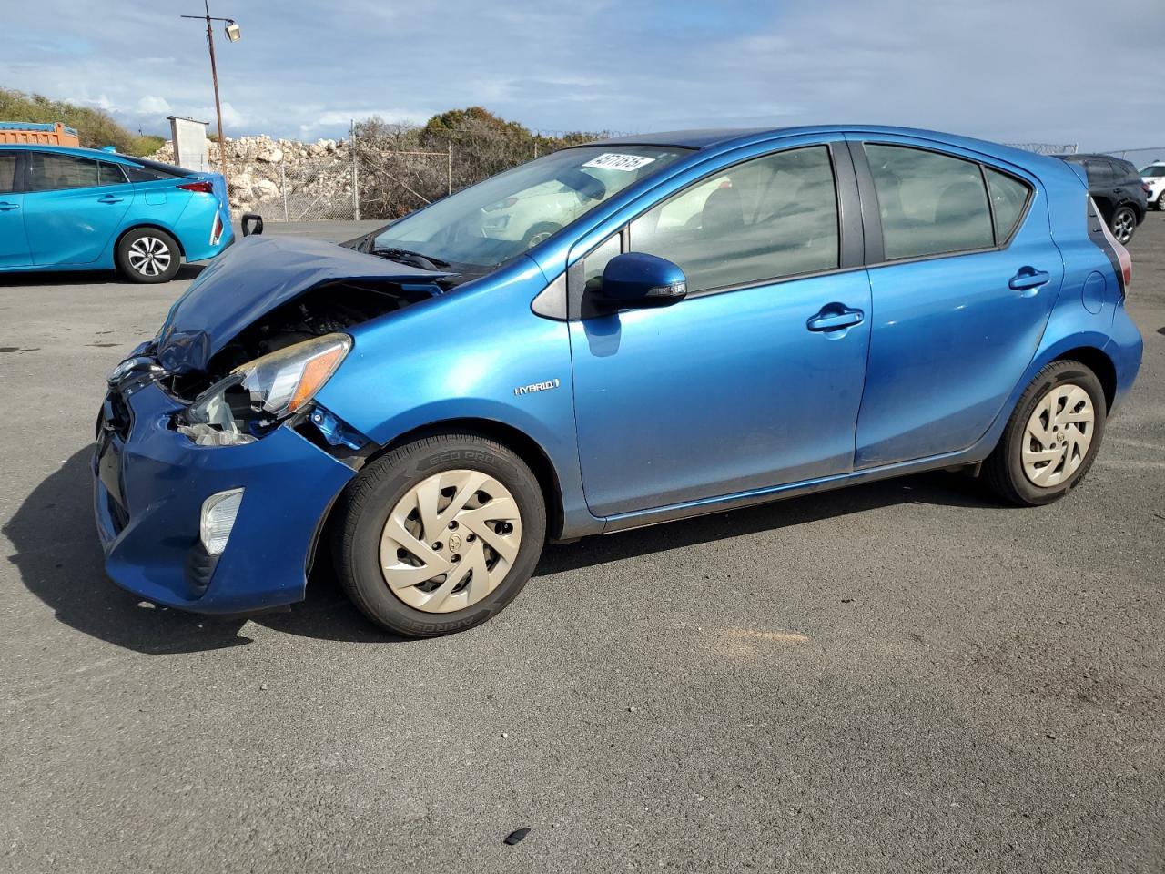 2016 TOYOTA PRIUS C