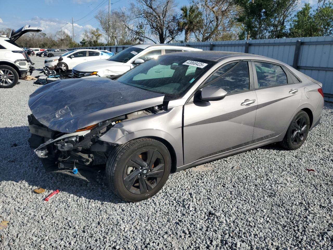 2022 HYUNDAI ELANTRA SE