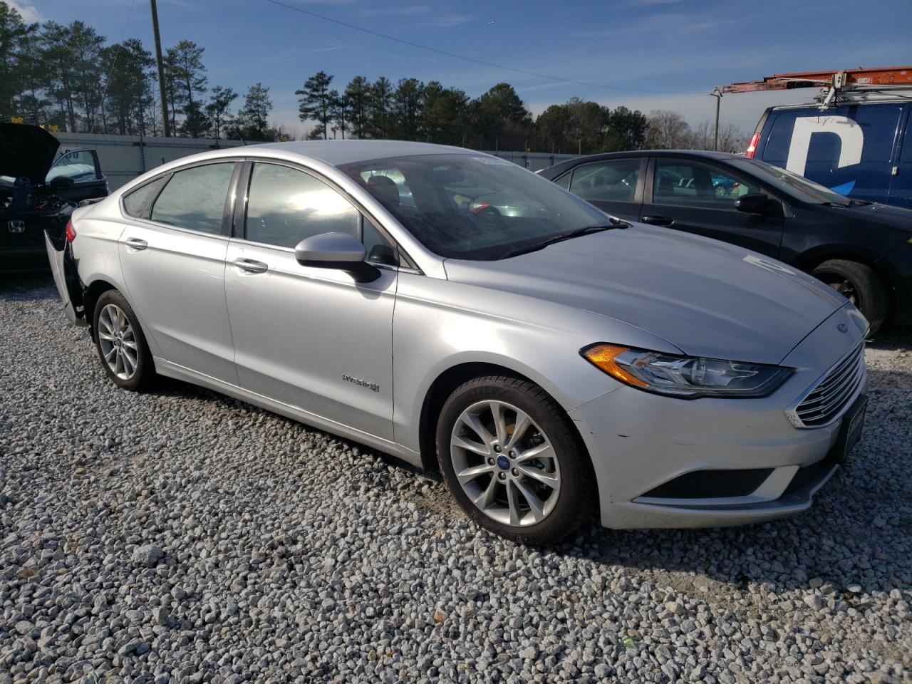 2017 FORD FUSION SE - Image 4