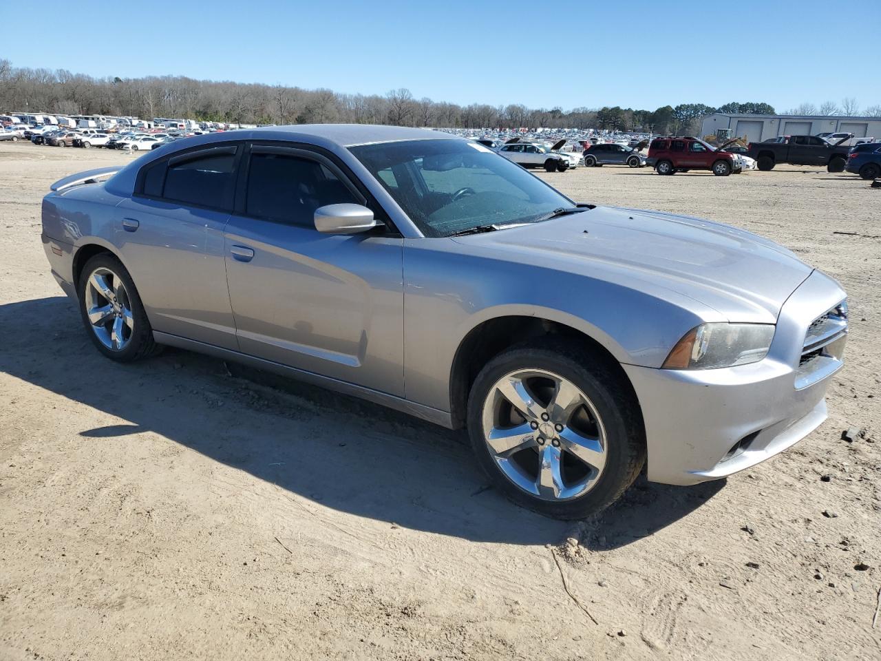 2014 DODGE CHARGER SE - Image 4
