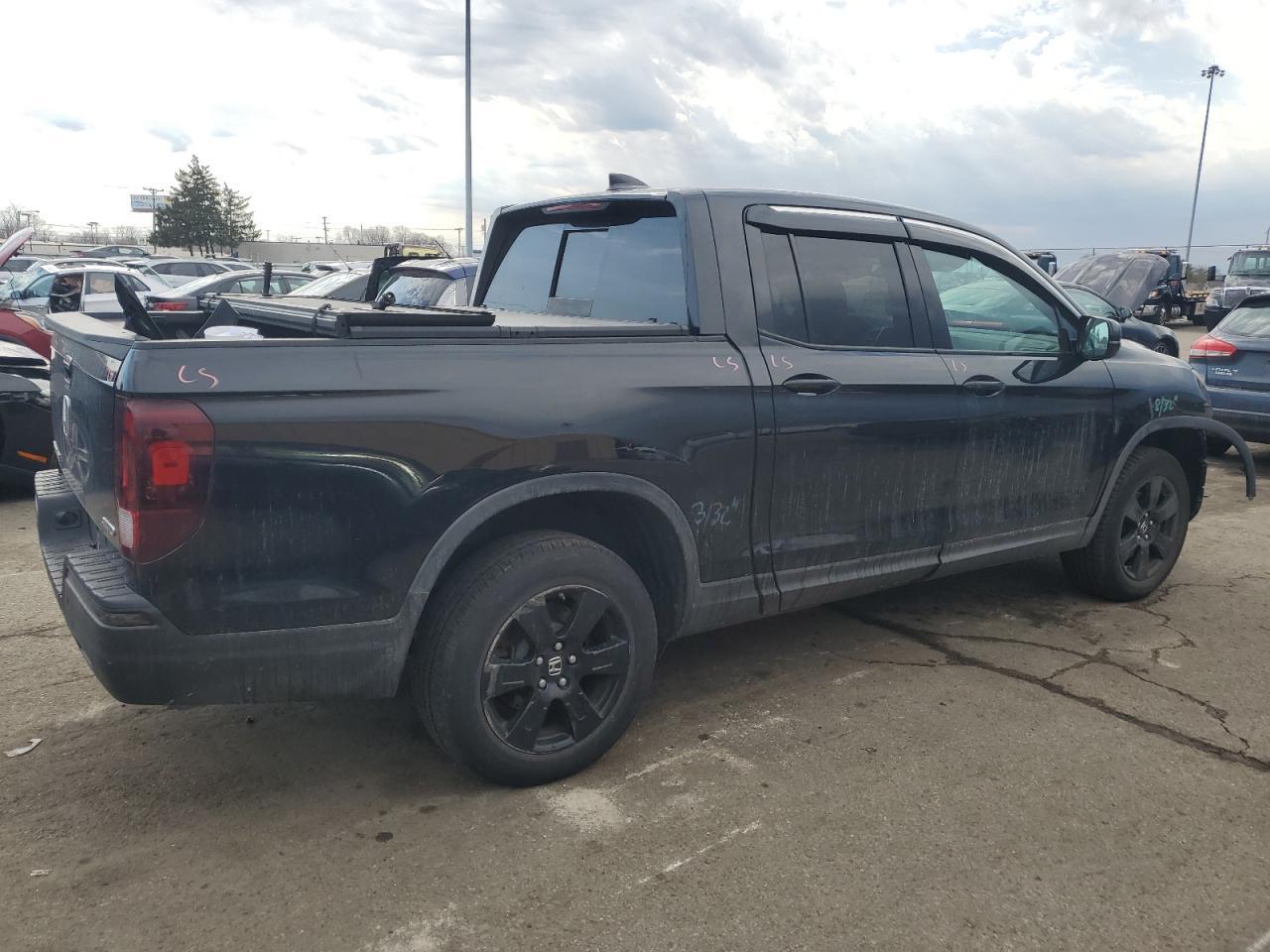 2017 HONDA RIDGELINE - Фото 3