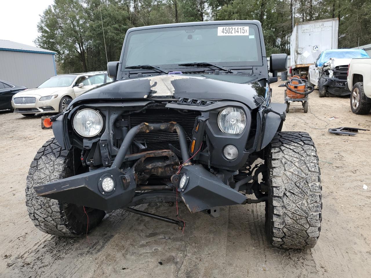 2017 JEEP WRANGLER U - Image 5