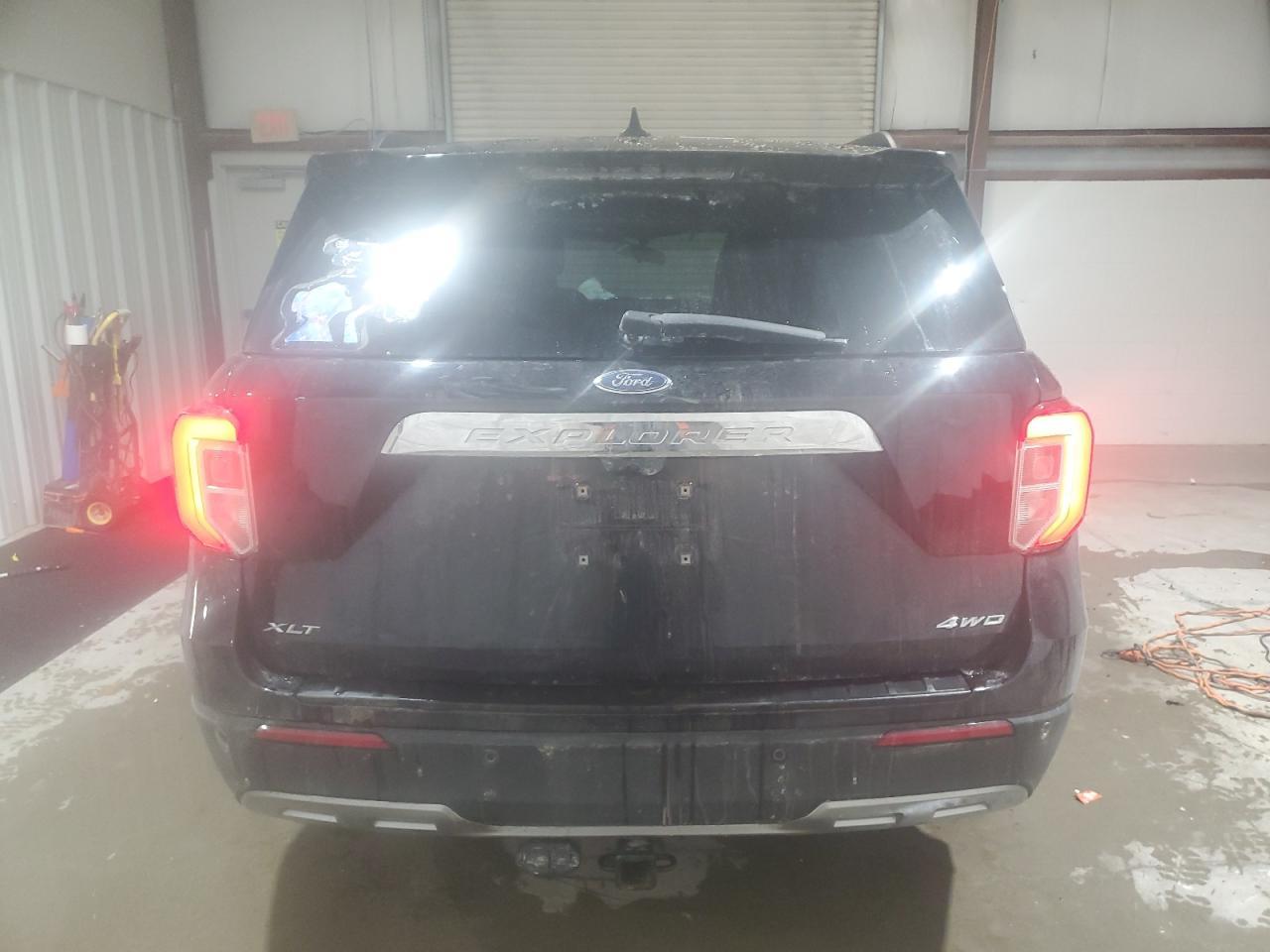 2022 FORD EXPLORER X - Image 6