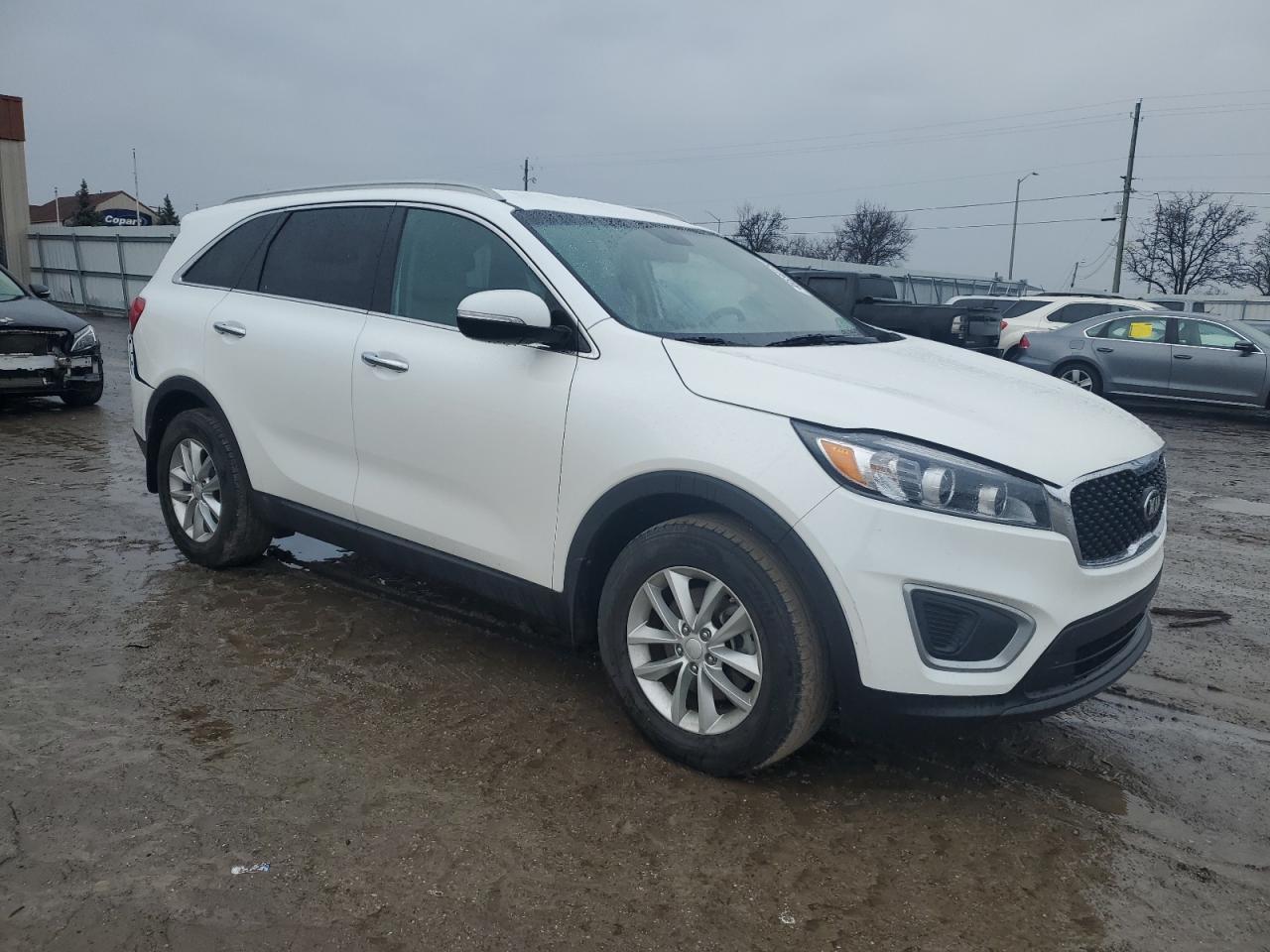 2016 KIA SORENTO LX - Image 4