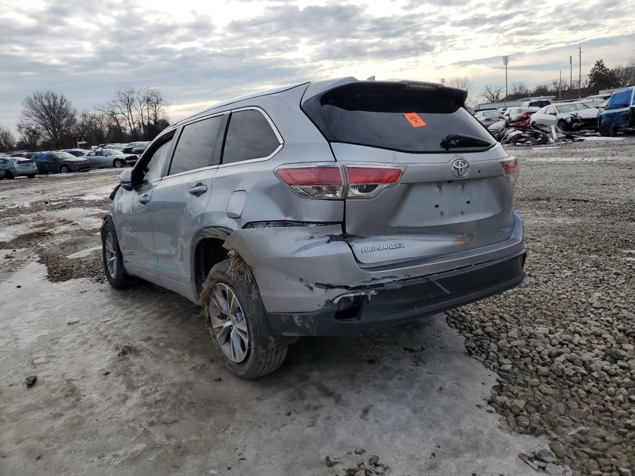 2014 TOYOTA HIGHLANDER - Фото 2