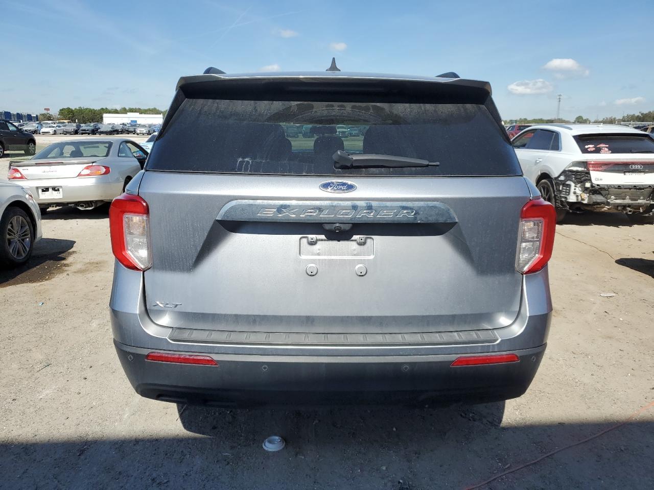 2022 FORD EXPLORER X - Image 6