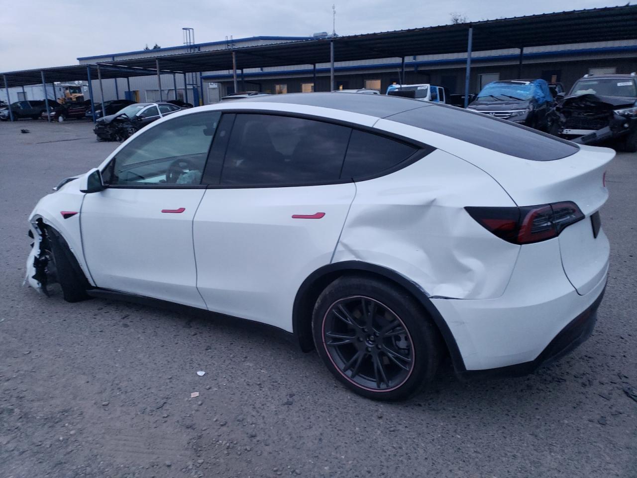 2024 TESLA MODEL Y - Image 2