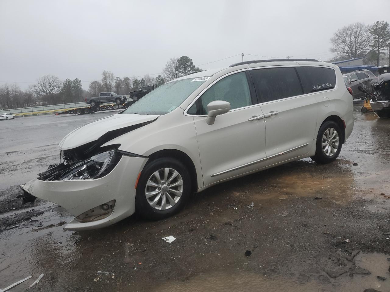 2017 CHRYSLER PACIFICA T