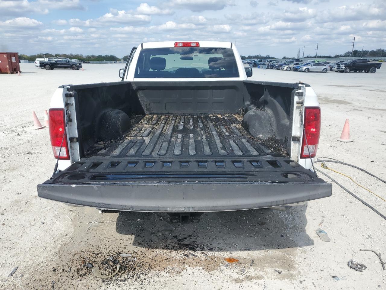 2017 RAM 1500 ST - Image 6
