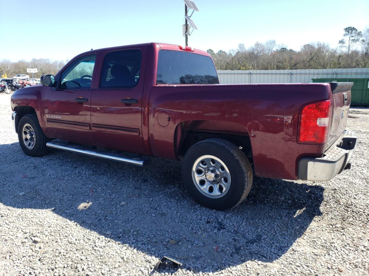 2013 CHEVROLET SILVERADO - Image 2