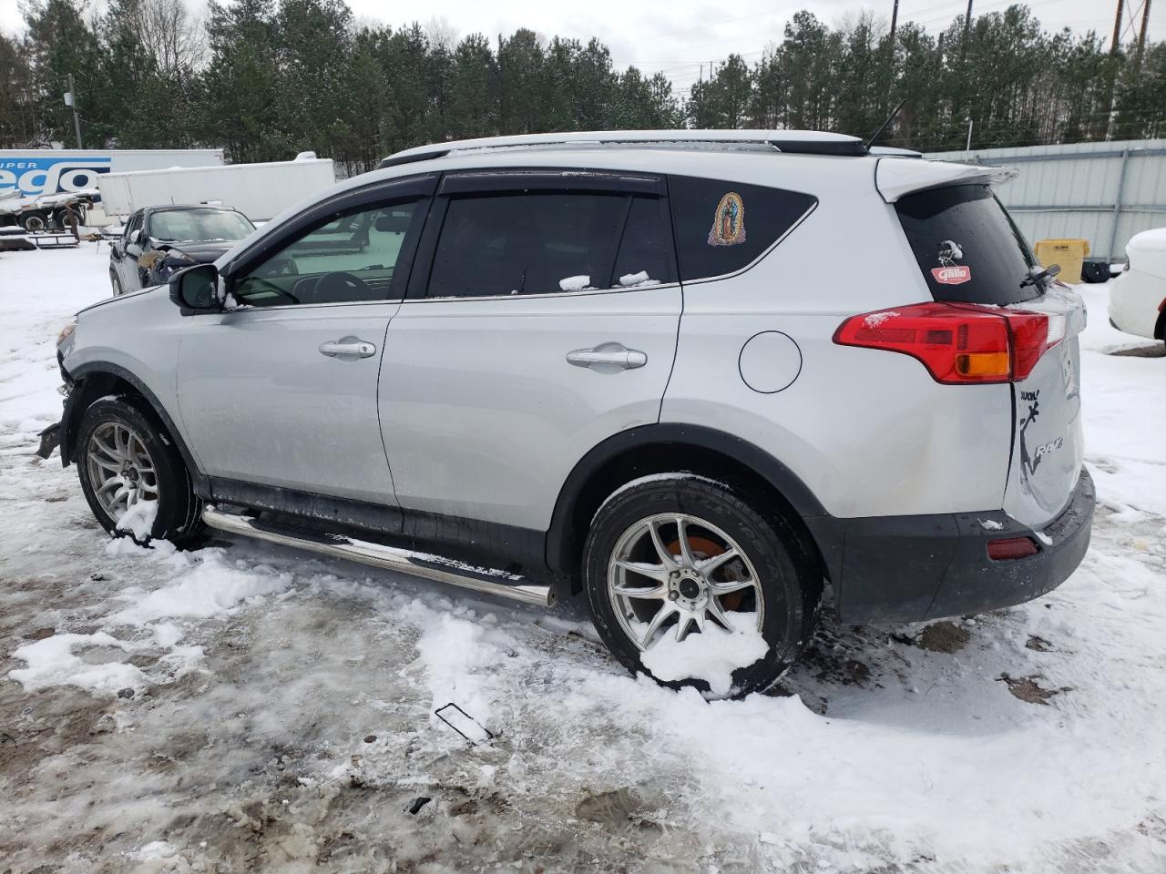 2015 TOYOTA RAV4 LE - Фото 2