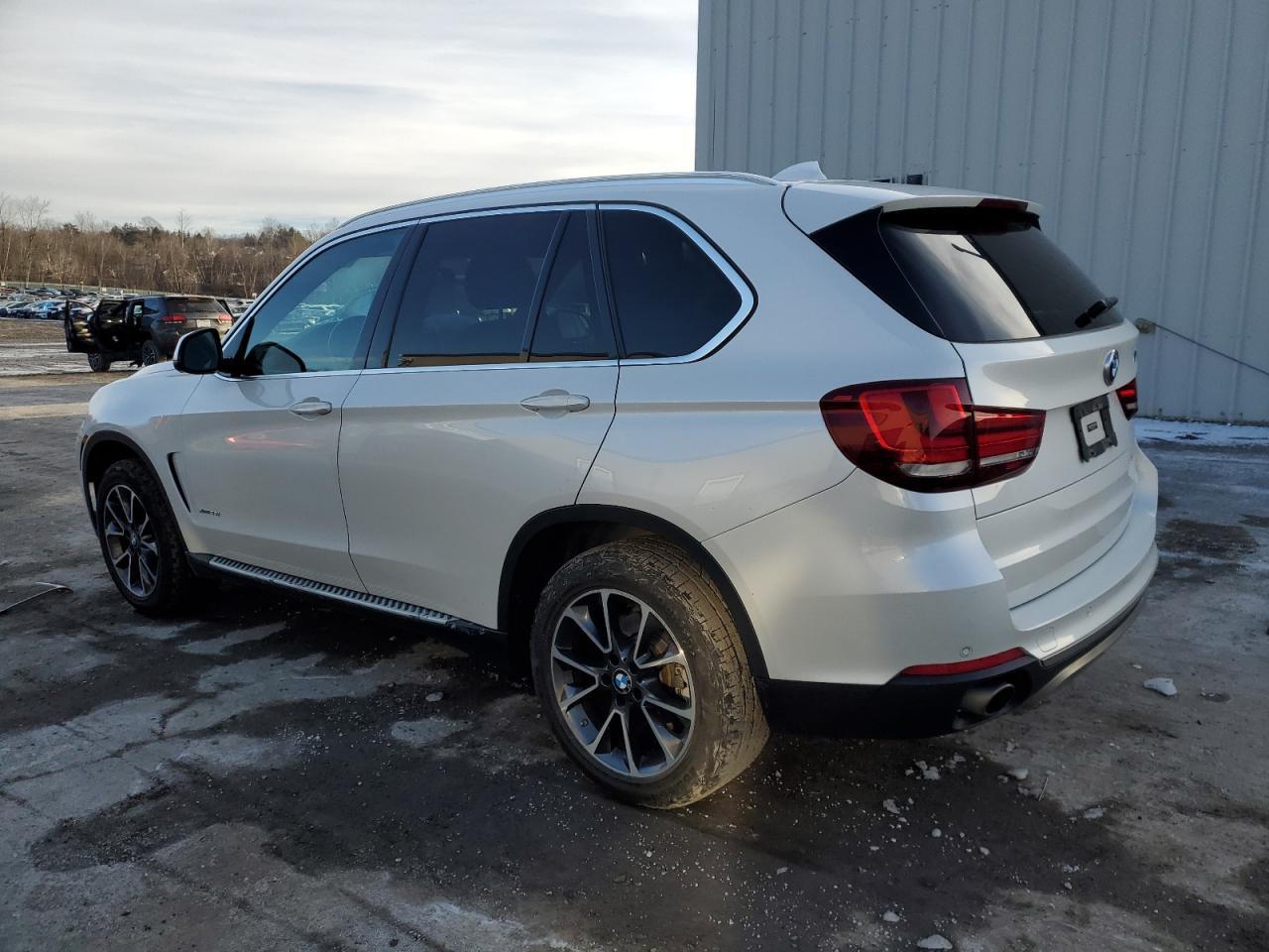 2017 BMW X5 XDRIVE3 - Image 2