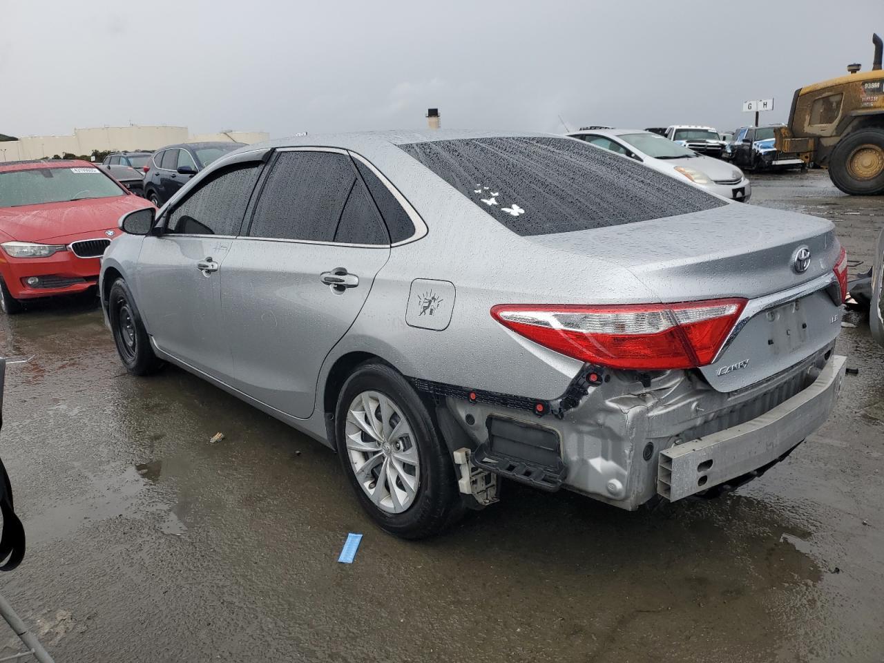 2016 TOYOTA CAMRY LE - Image 2