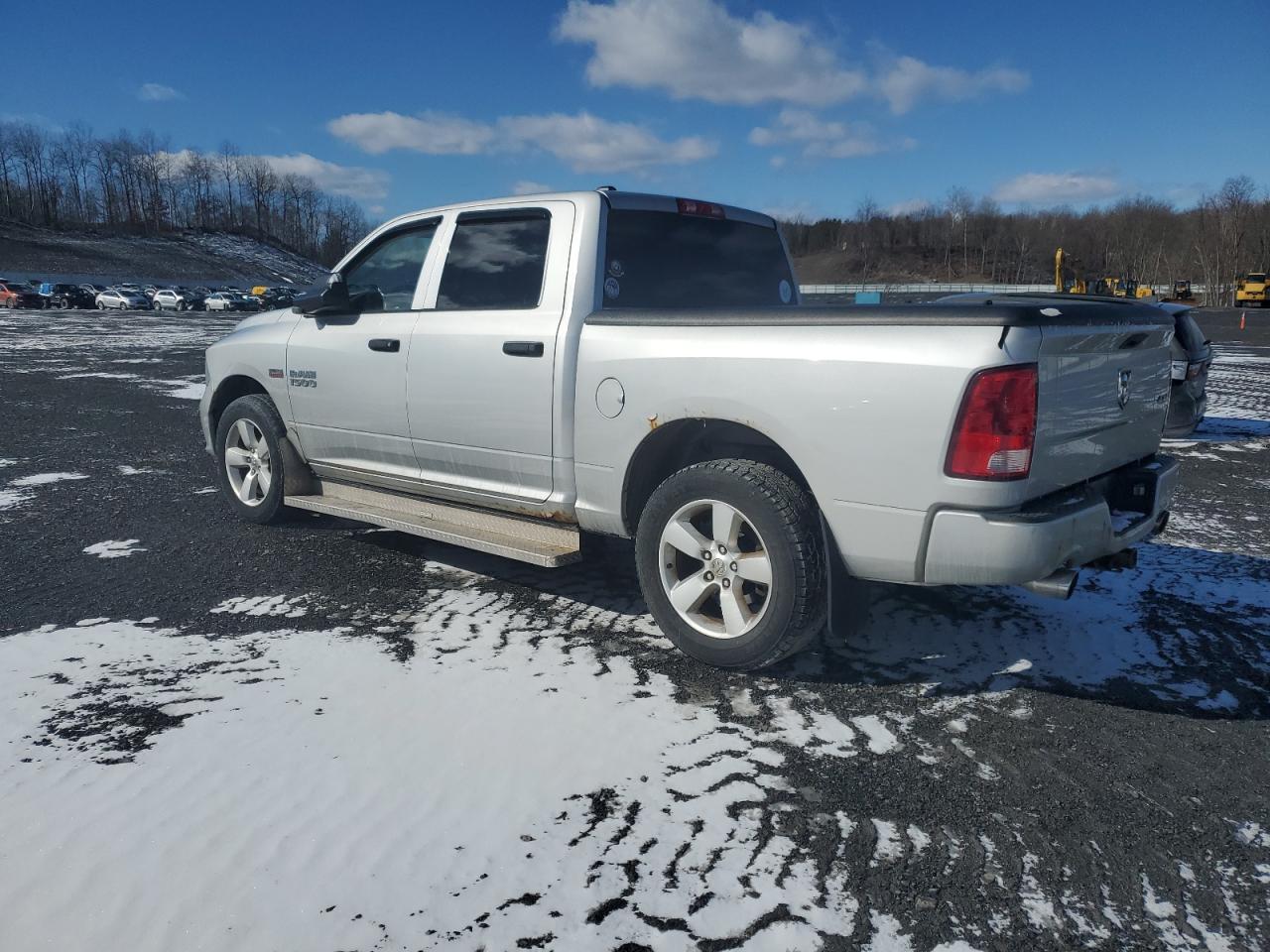 2014 RAM 1500 ST - Image 2