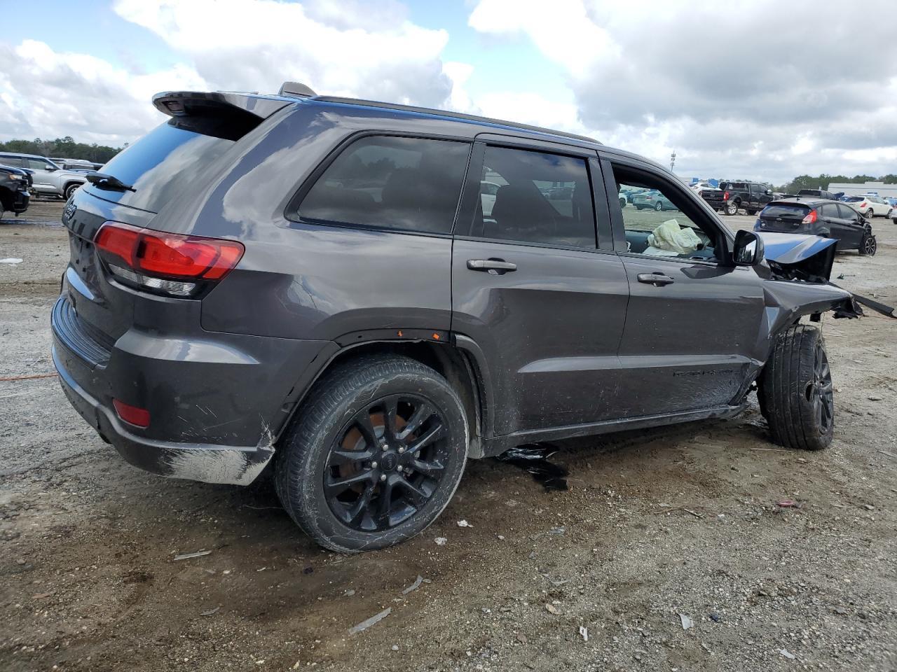 2018 JEEP GRAND CHER - Image 3