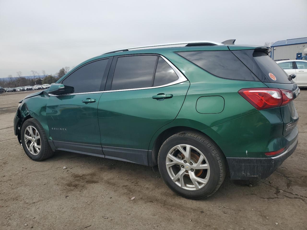 2019 CHEVROLET EQUINOX LT - Image 2