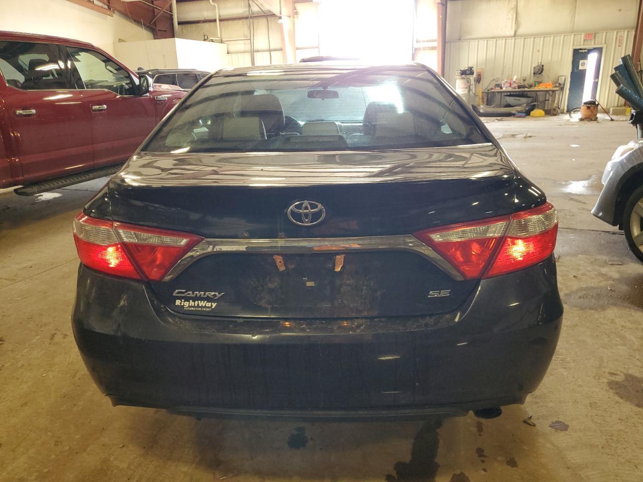 2016 TOYOTA CAMRY LE - Фото 6