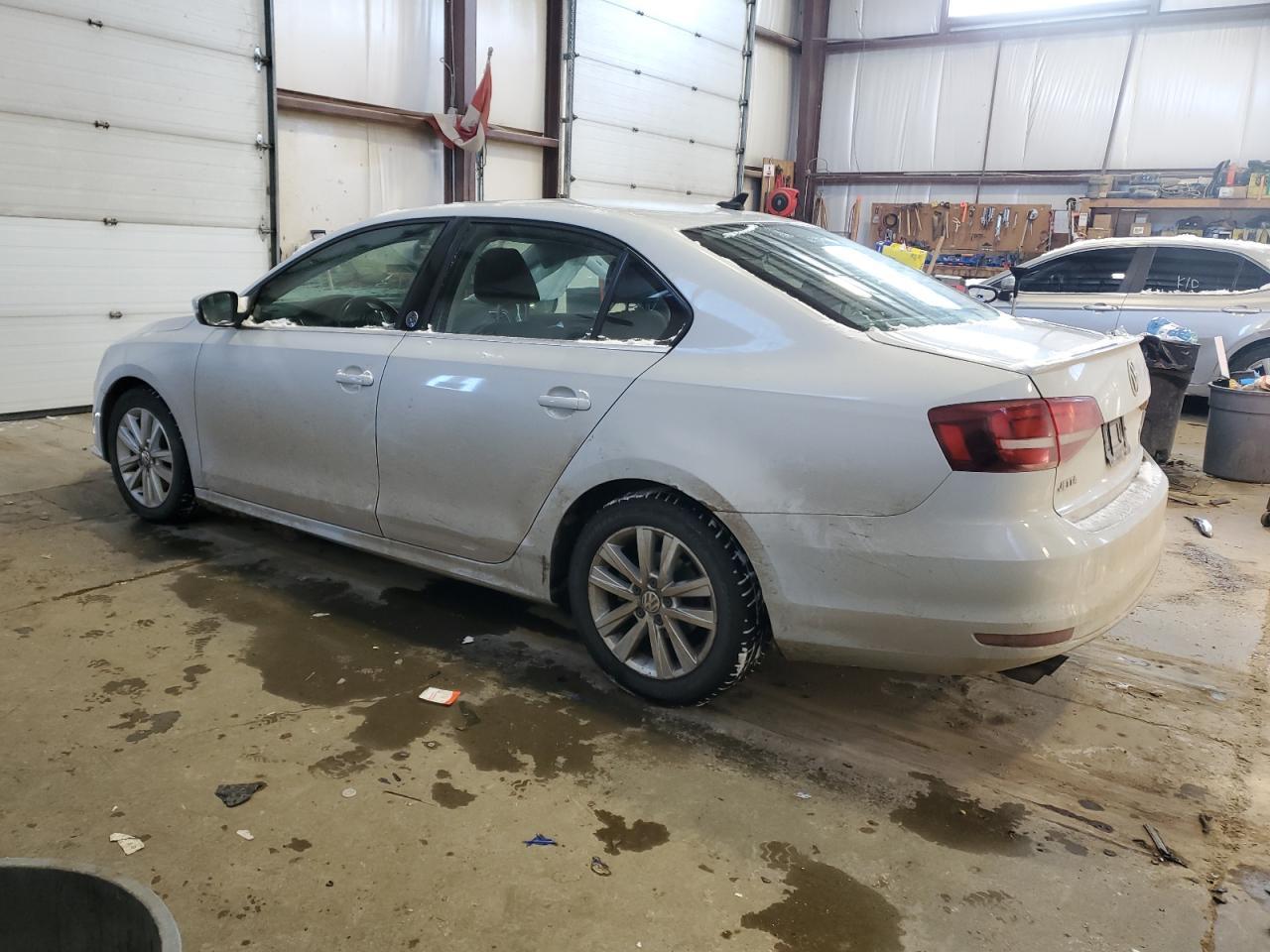 2017 VOLKSWAGEN JETTA SE - Image 2