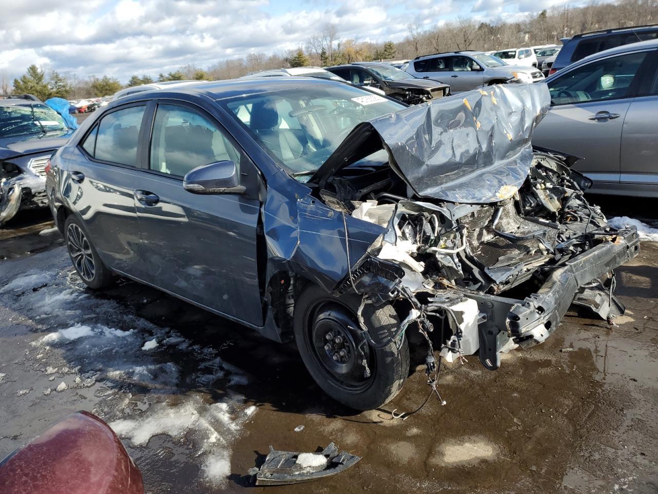 2015 TOYOTA COROLLA L - Image 4