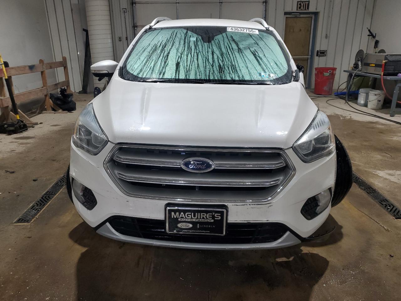 2017 FORD ESCAPE TIT - Image 5