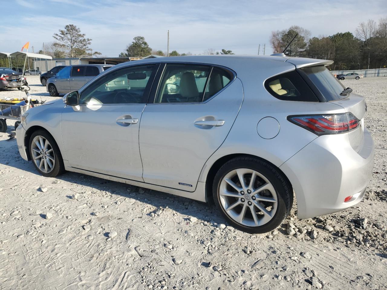 2013 LEXUS CT 200 - Фото 2