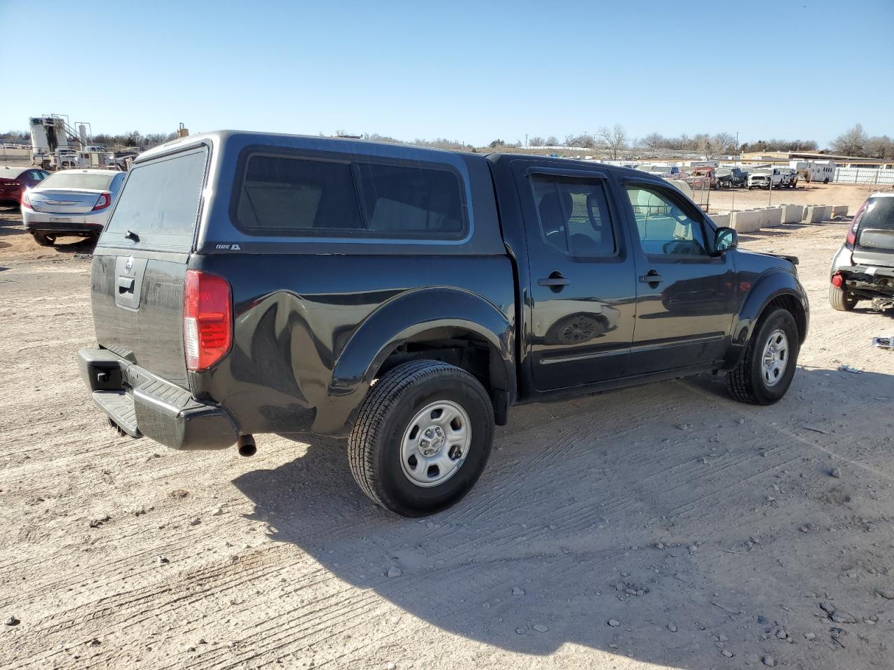 2017 NISSAN FRONTIER S - Фото 3